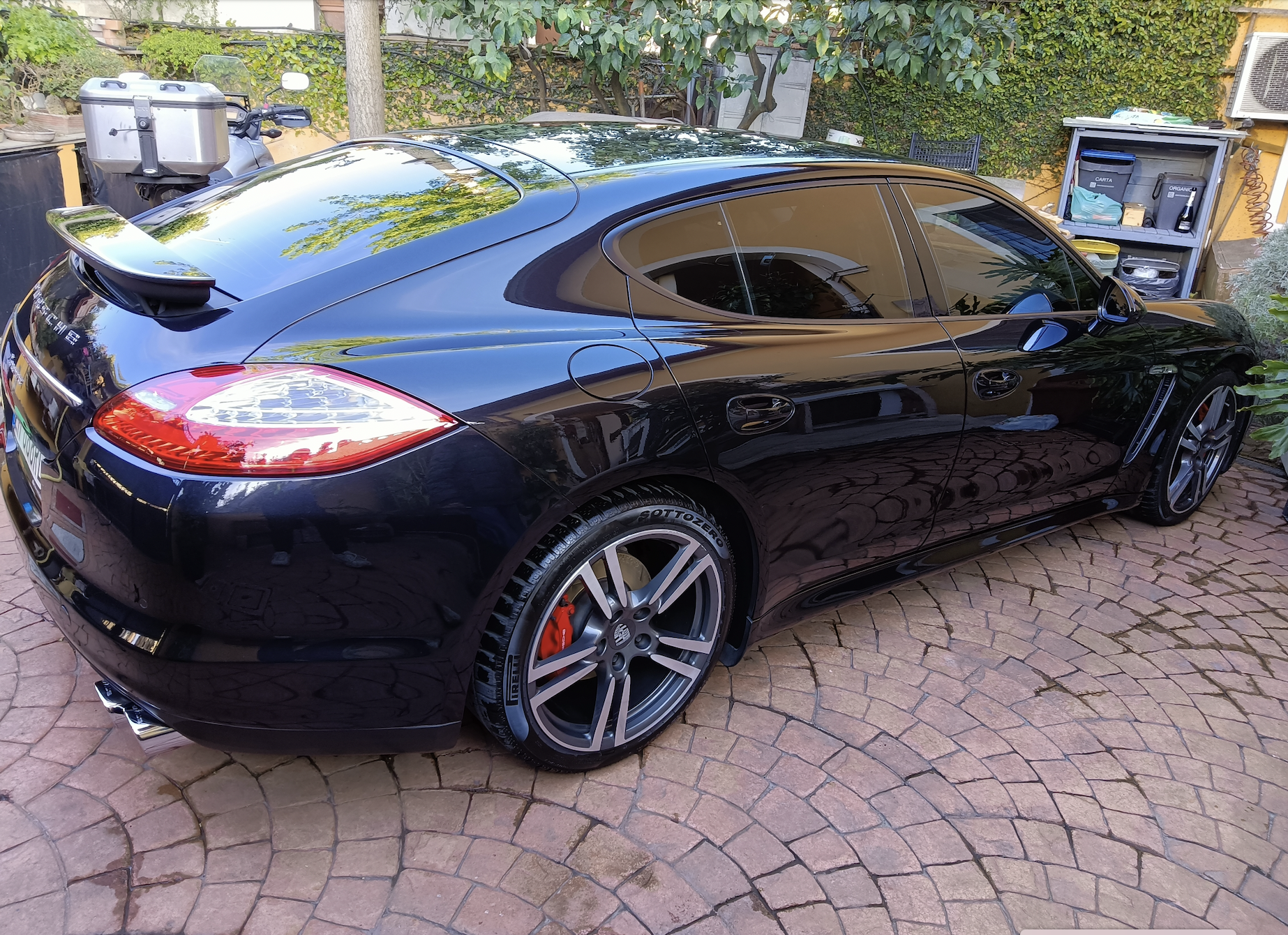 Cod.9913 - 888 Vendesi splendida Porsche Panamera